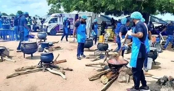 Nigerians Commend Father Mfa as he Organizes Cook-a-thon to Feed (IDP) in Benue Camps