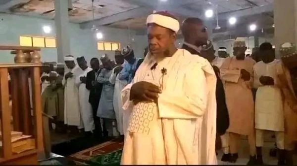 Sokoto Sheikh Faces Backlash for Defying Moon Sighting Protocol with Early Eid Prayer